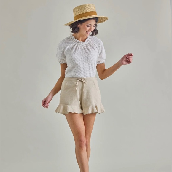 Linen Ruffle Short - Picture 2 of 4